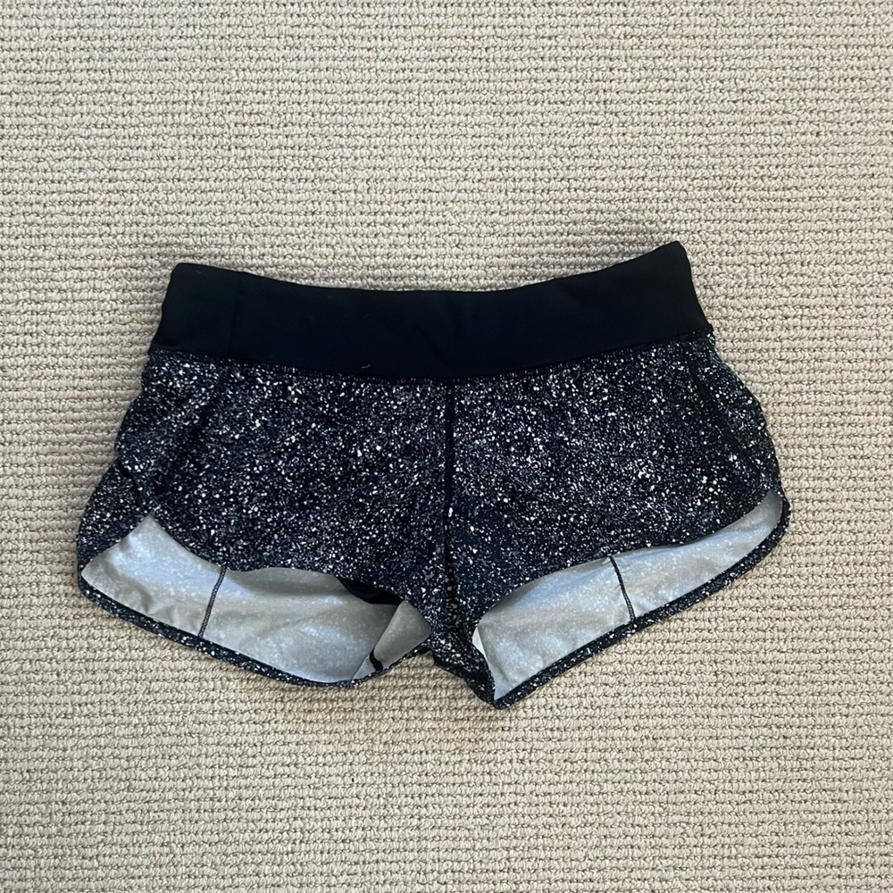 Lululemon Hottie Hot shorts